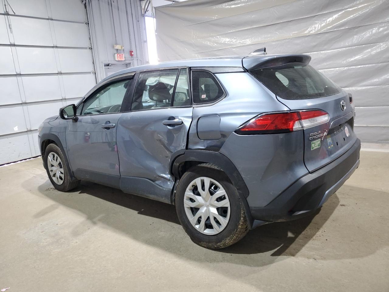 2023 Toyota Corolla Cross L - Фото 2