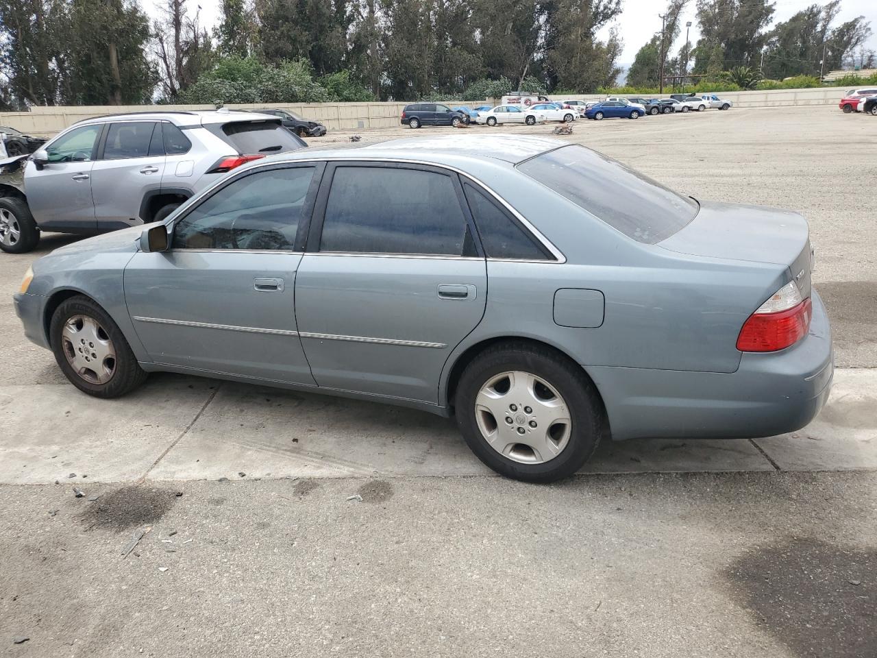 2006 Toyota Avalon Xl - Image 2