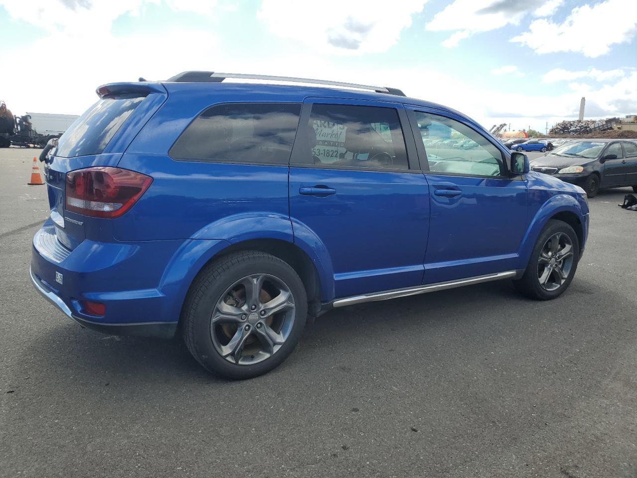 2015 Dodge Journey Crossroad - Image 3