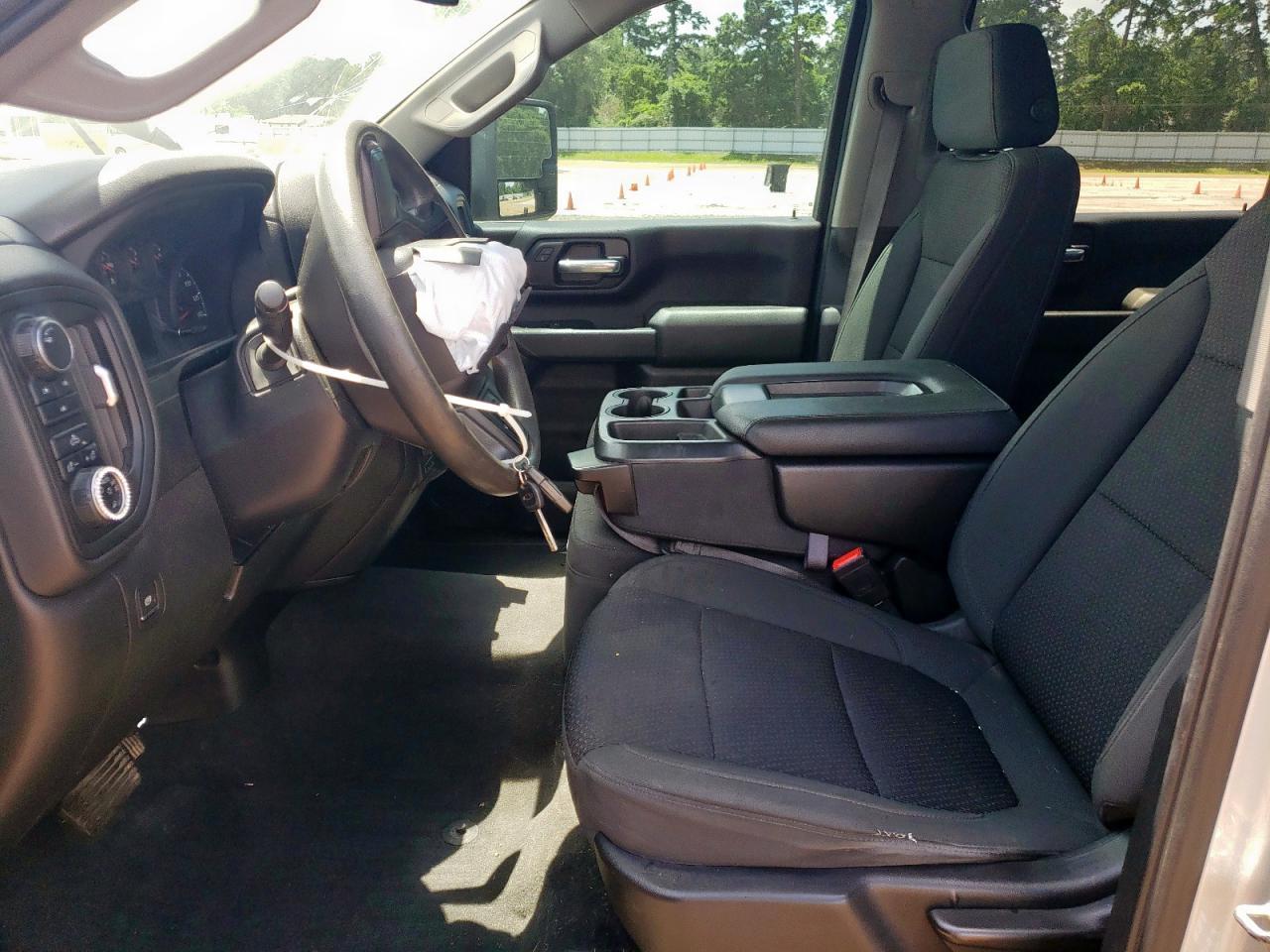 2022 Chevrolet Silverado K2500 Custom - Image 7