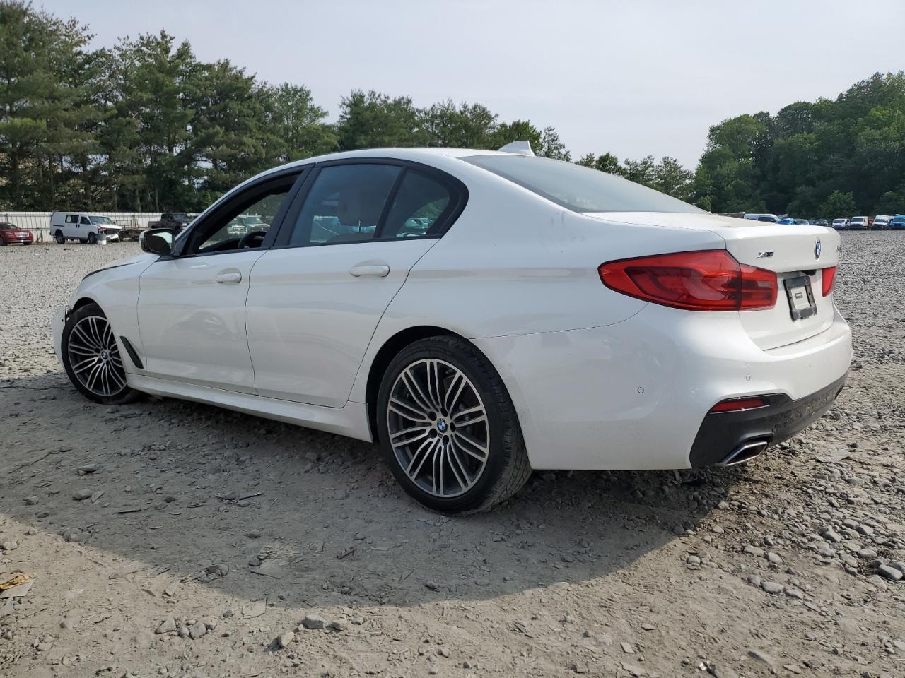 2019 BMW 540 Xi - Фото 2
