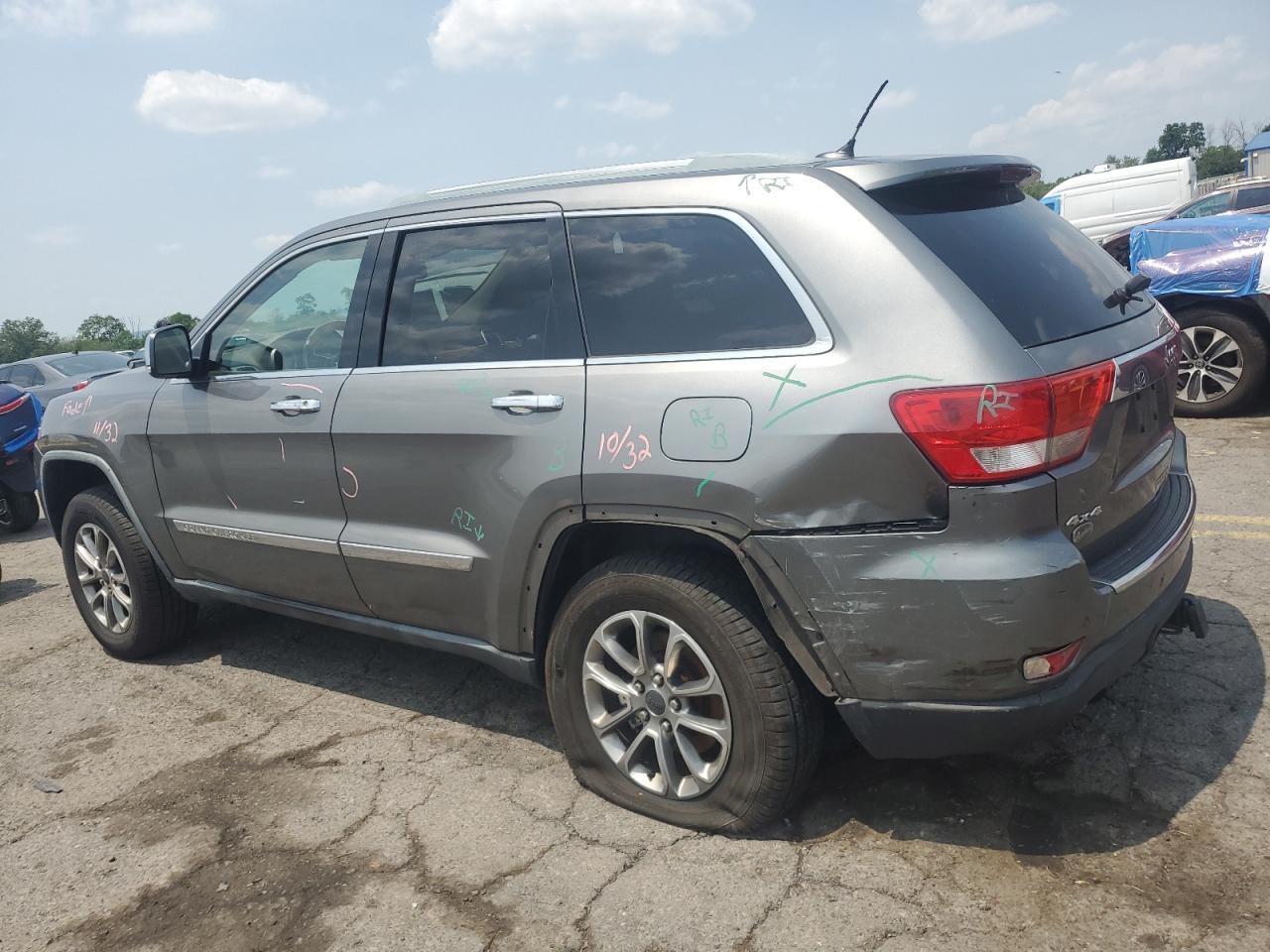 2011 Jeep Grand Cherokee Overland - Image 2