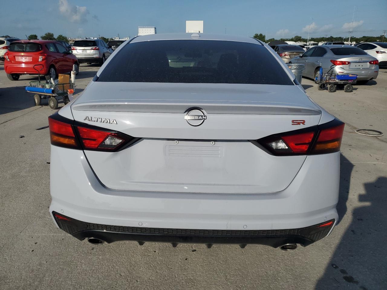 2025 Nissan Altima Sr - Фото 6