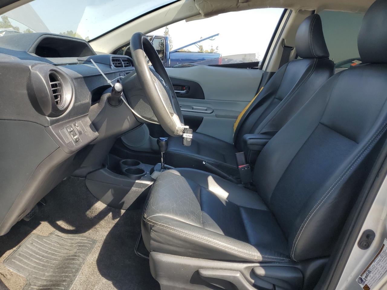 2012 Toyota Prius C - Image 7