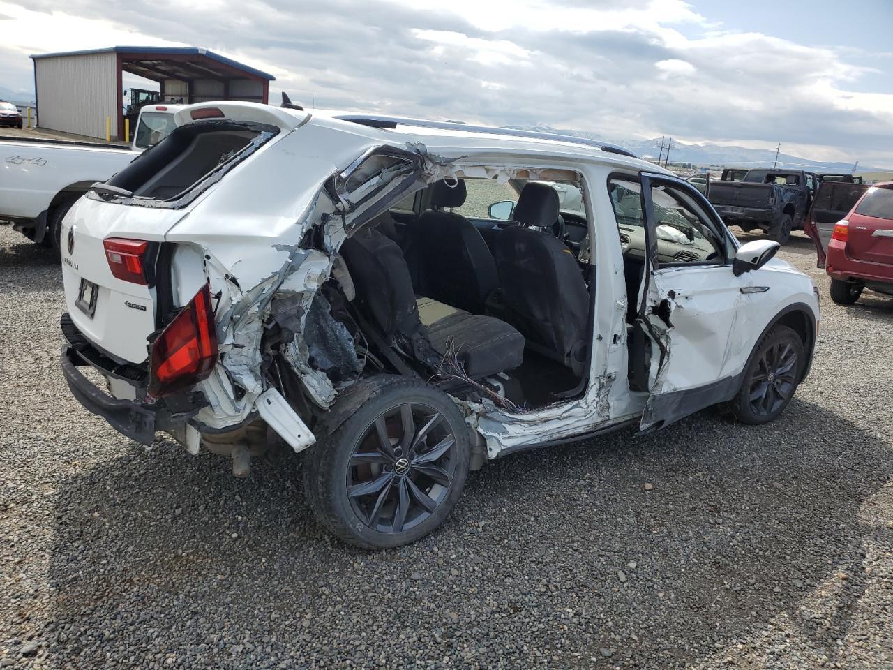 2023 Volkswagen Tiguan Se - Фото 3