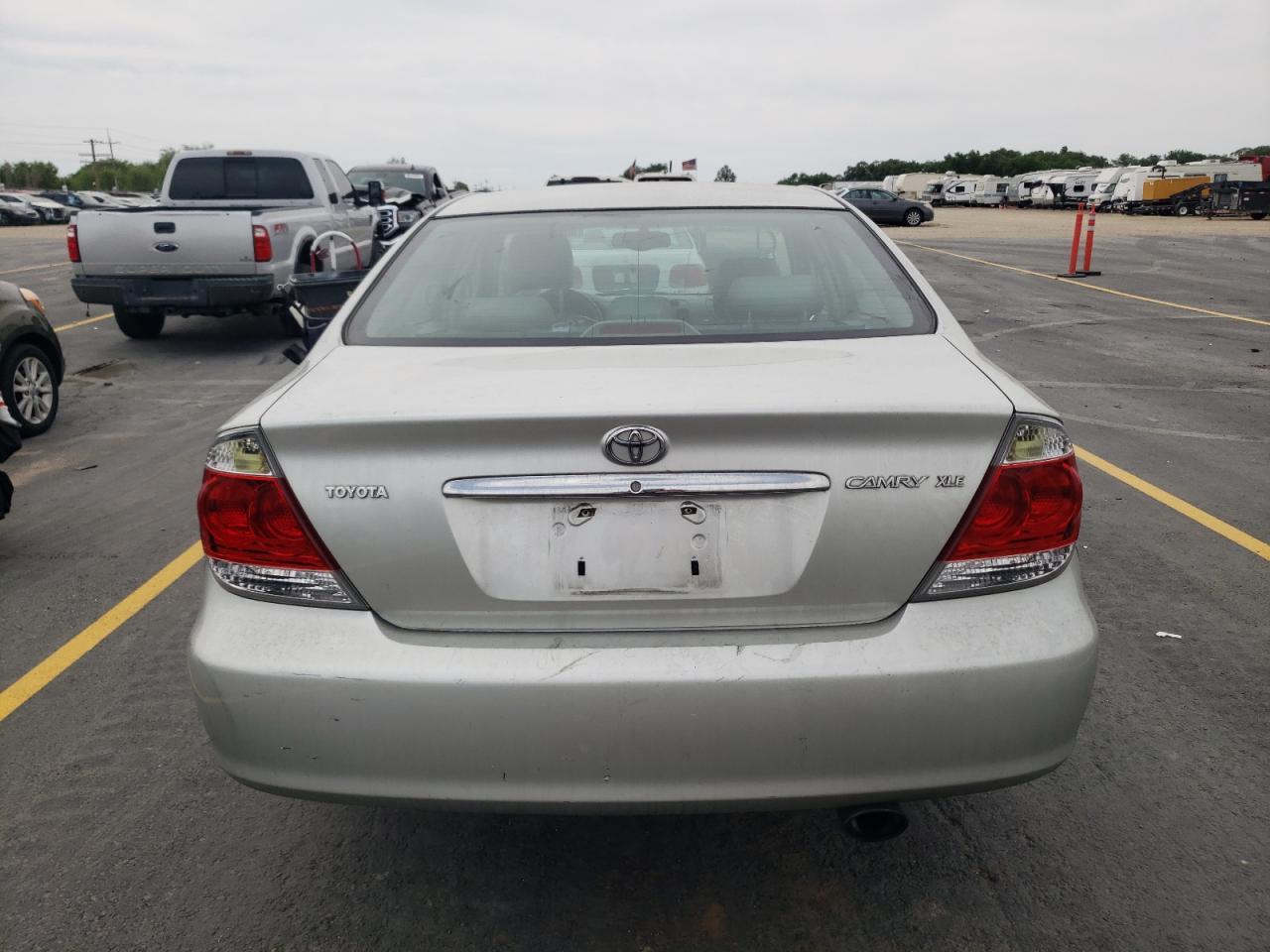 2005 Toyota Camry Le - Фото 6