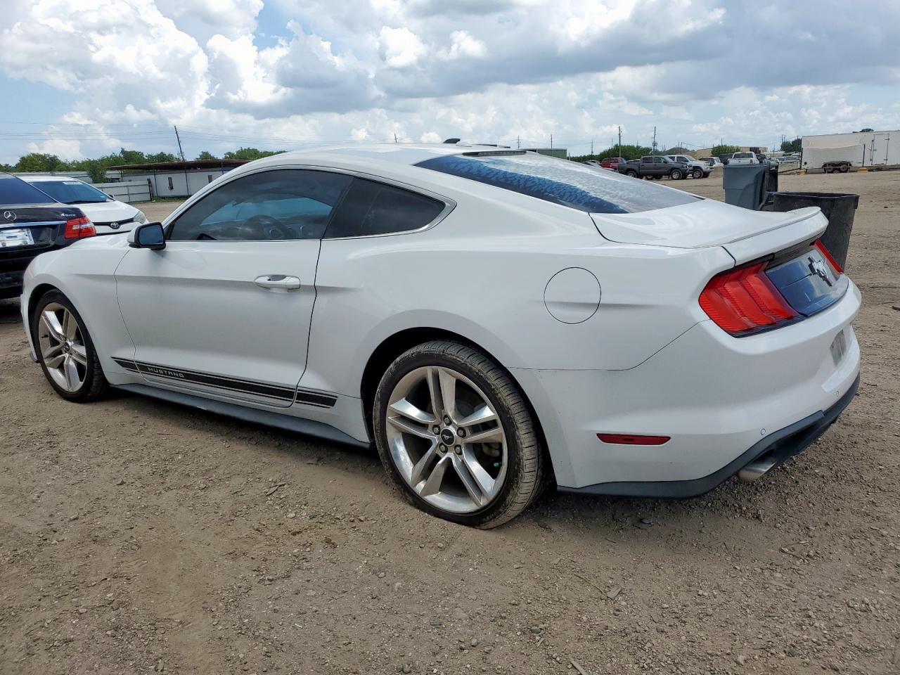 2019 Ford Mustang - Image 2