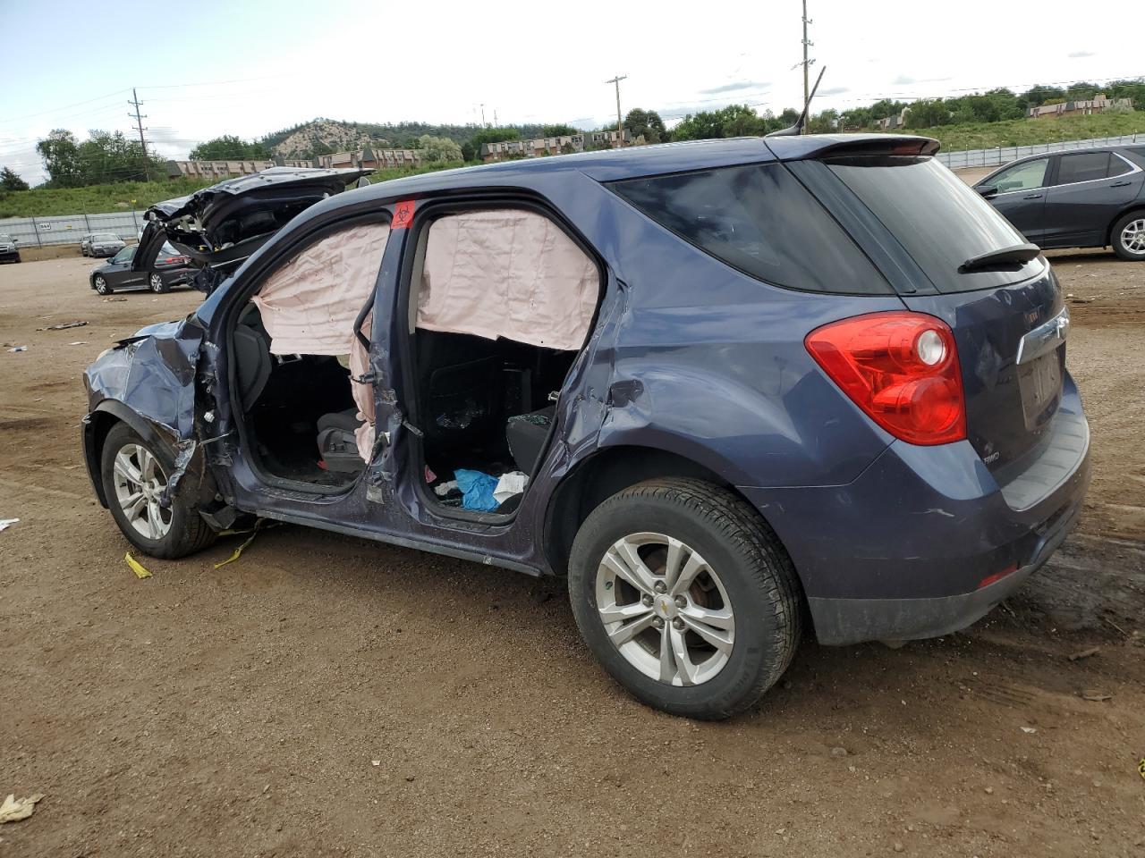 2013 Chevrolet Equinox Ls - Image 2
