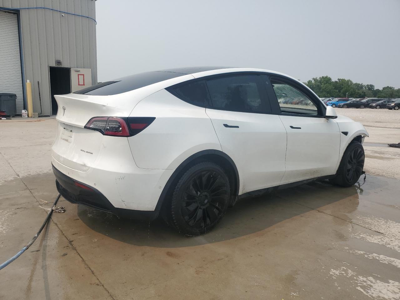 2020 Tesla Model Y - Image 3