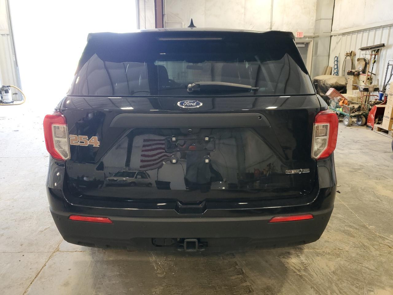 2023 Ford Explorer Police Interceptor - Image 6