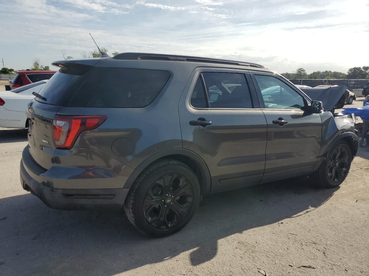 2019 Ford Explorer Sport - Image 3
