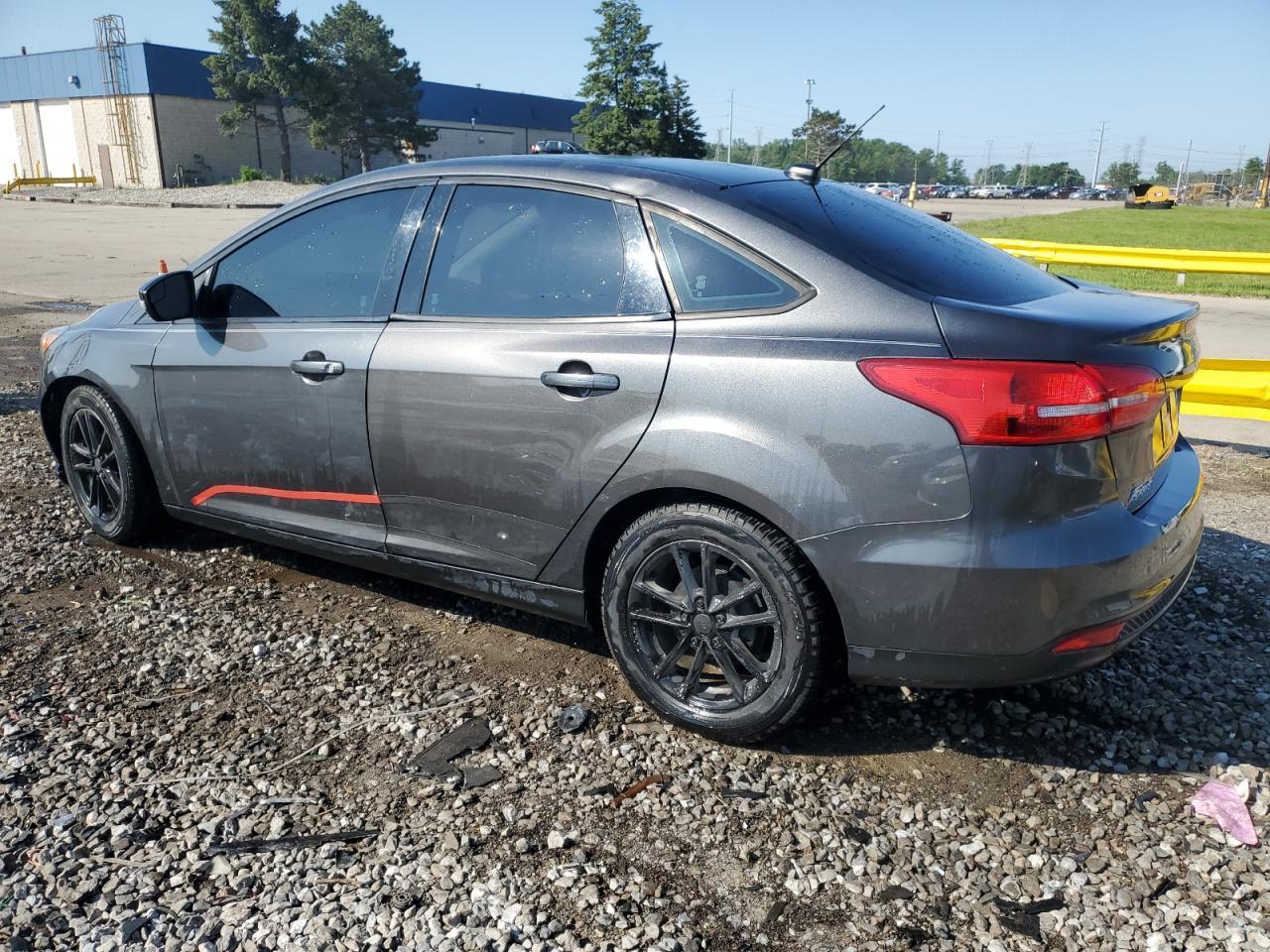 2016 Ford Focus Se - Фото 2