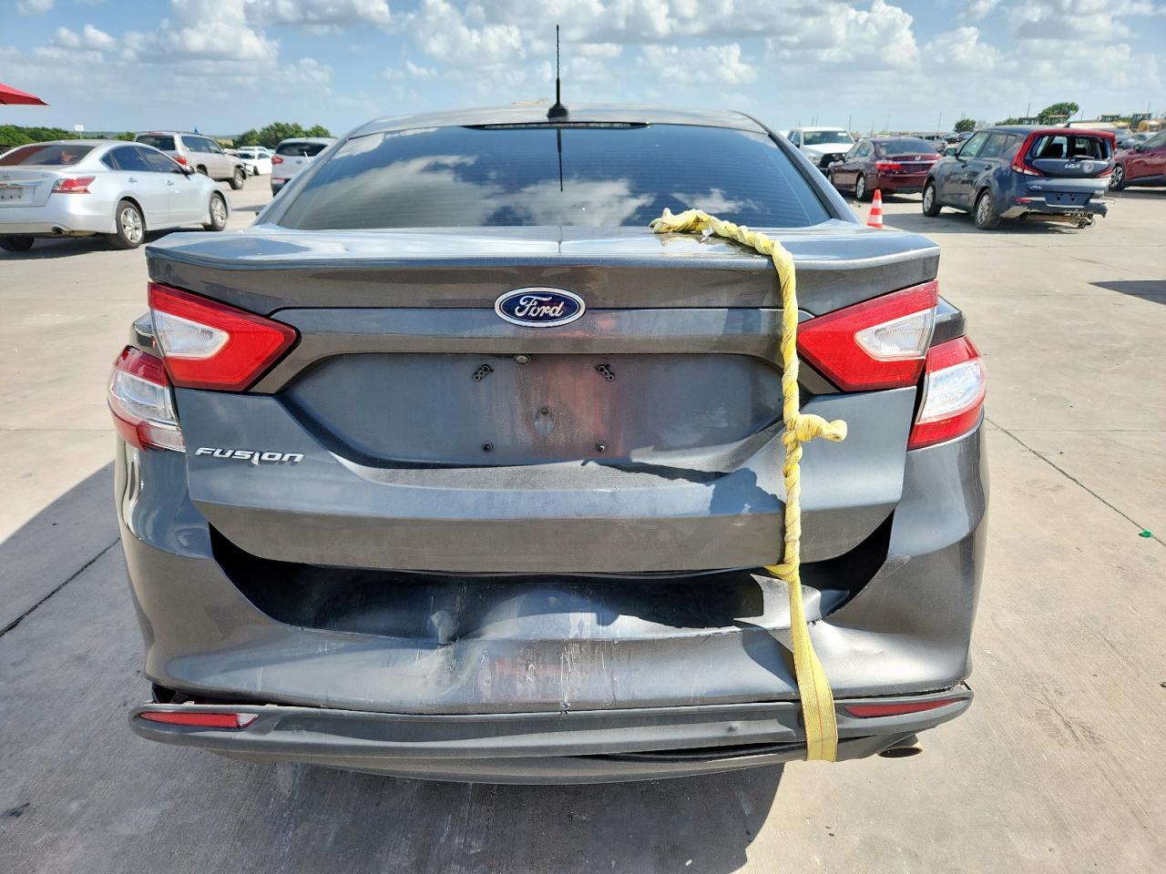 2016 Ford Fusion S - Image 6