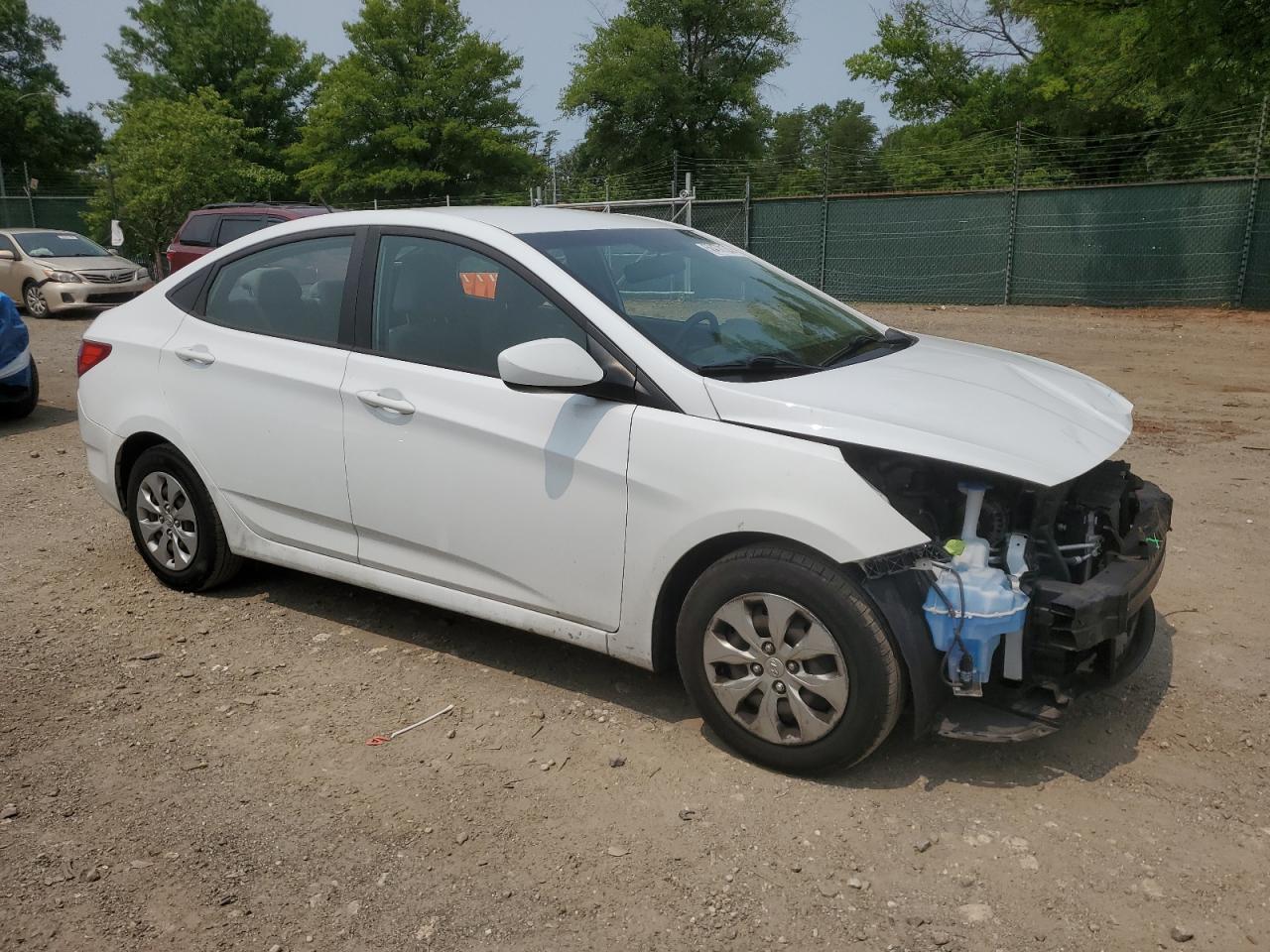 2017 Hyundai Accent Se - Фото 4