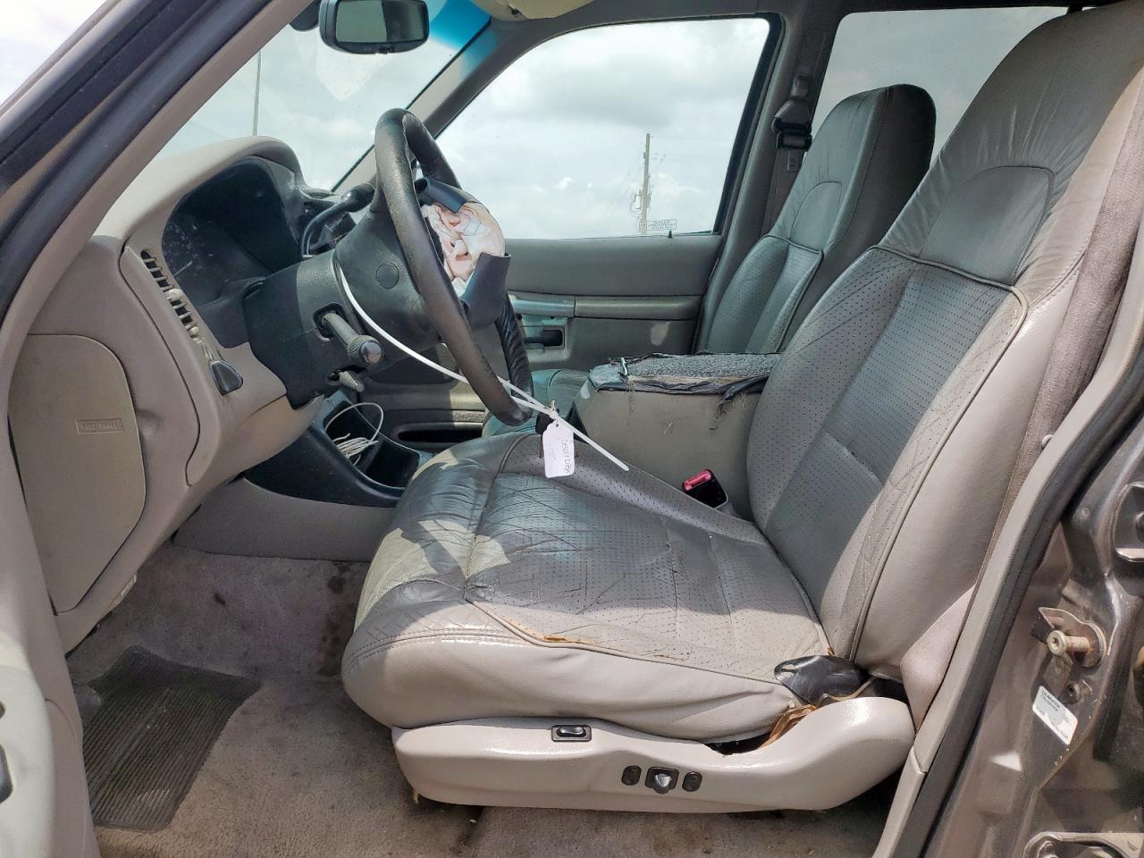 1998 Ford Explorer - Фото 7