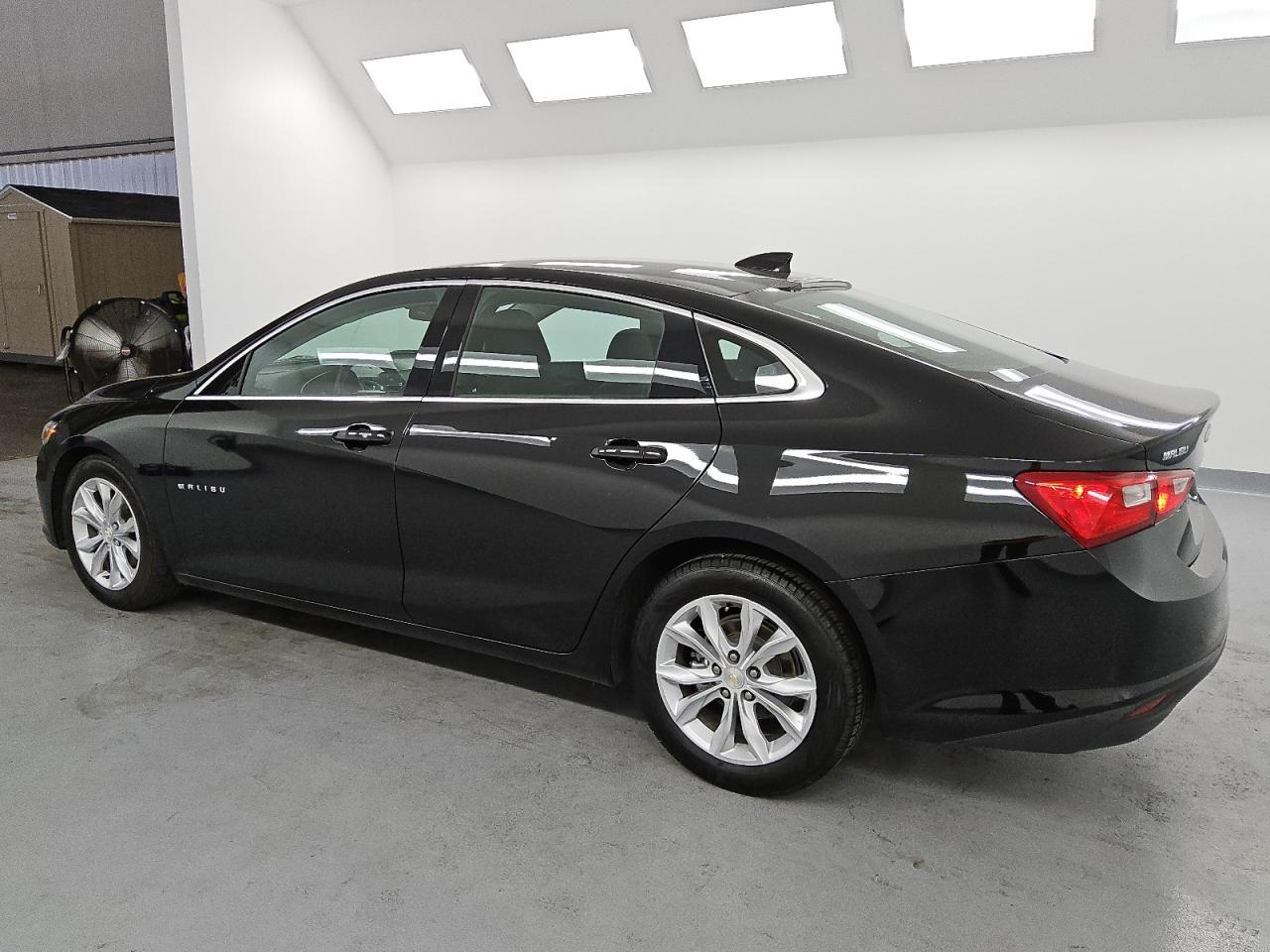 2023 Chevrolet Malibu Lt - Фото 2