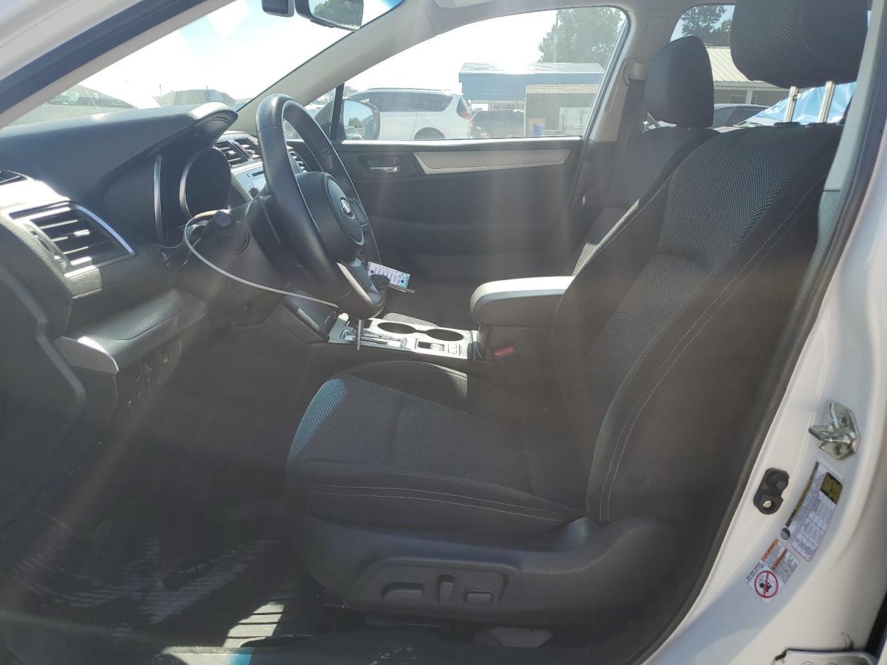 2018 Subaru Outback 2.5I Premium - Image 7