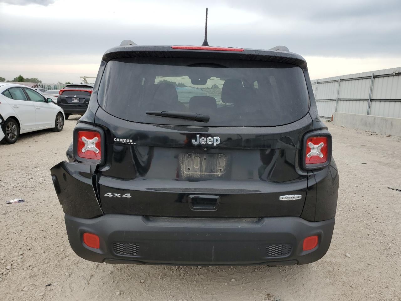 2018 Jeep Renegade Latitude - Image 6