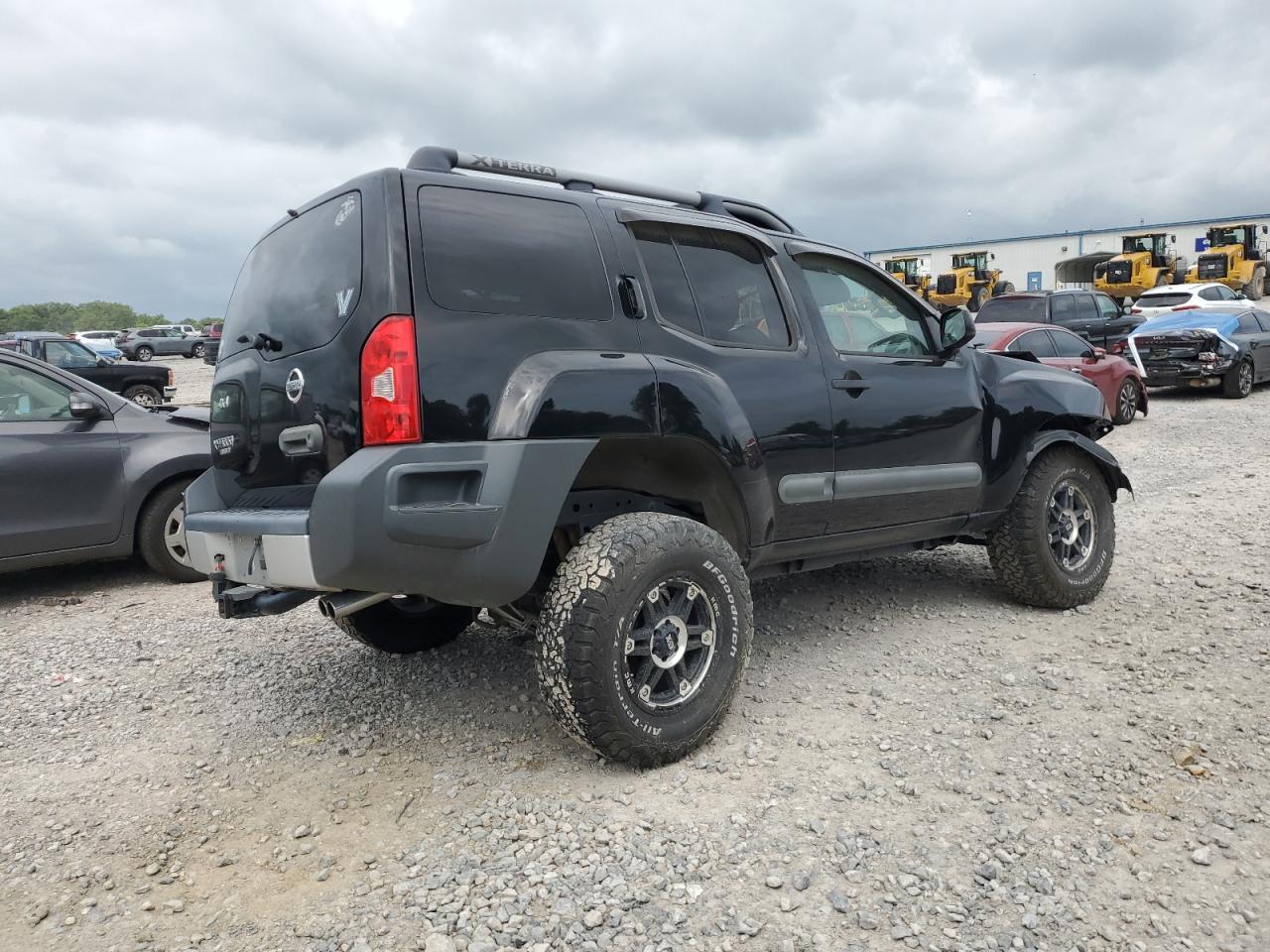 2014 Nissan Xterra X - Image 3