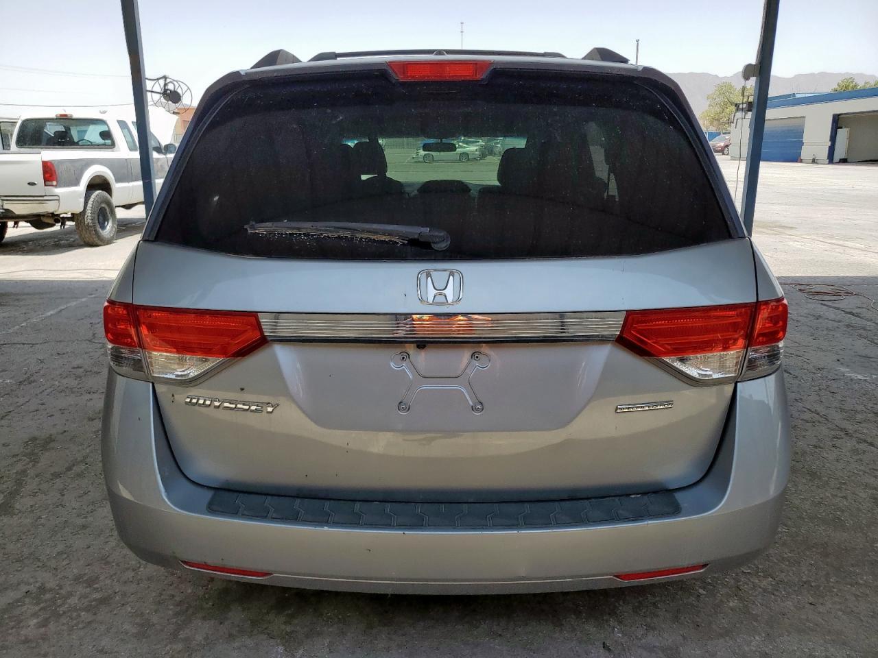 2016 Honda Odyssey Se - Фото 6
