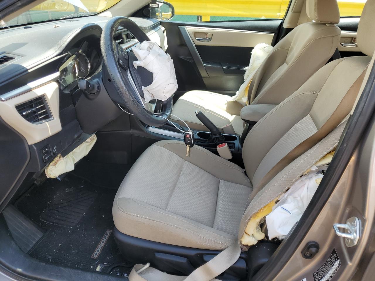 2015 Toyota Corolla L - Фото 7