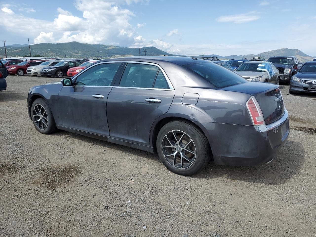 2014 Chrysler 300C - Фото 2