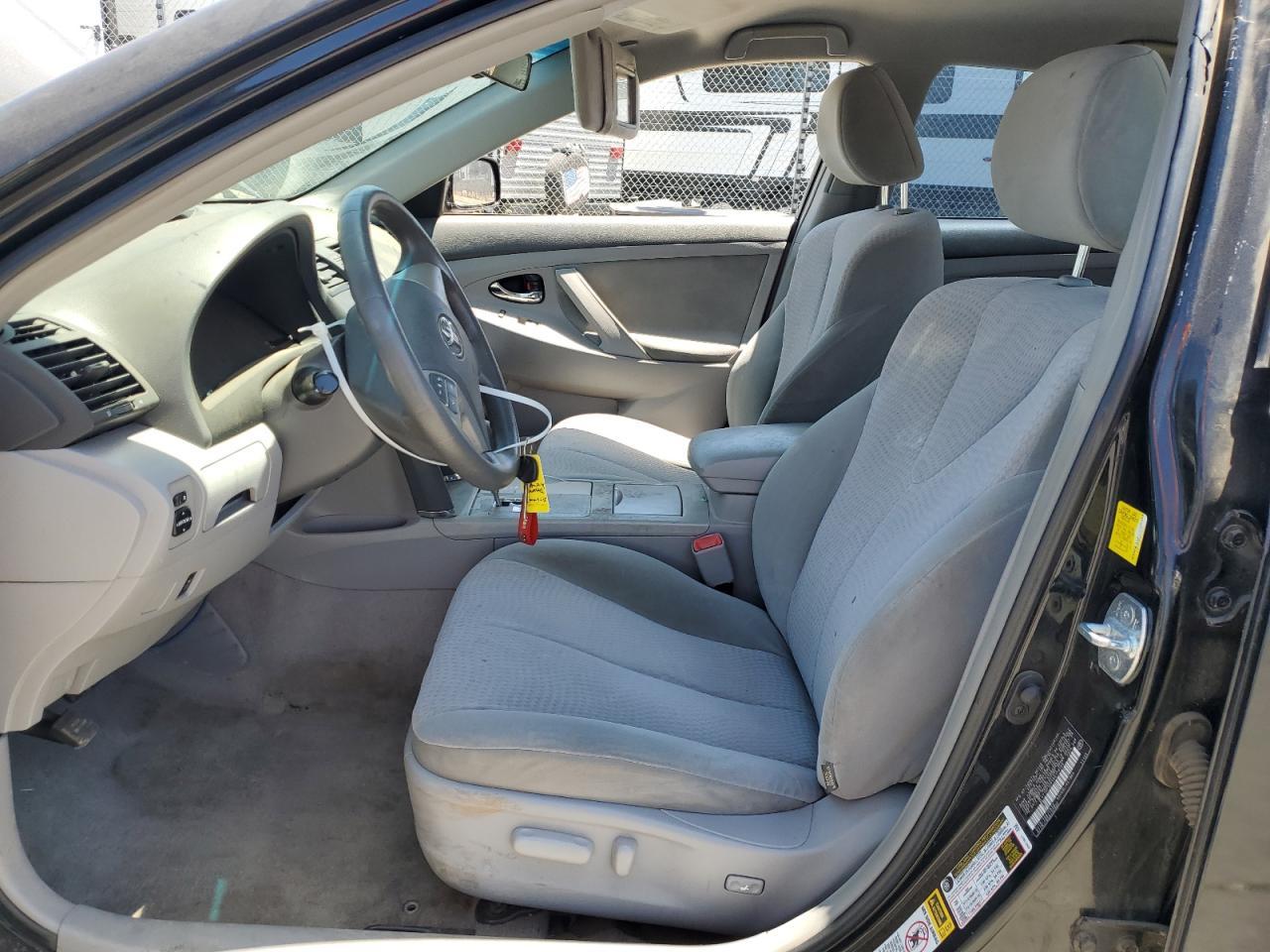 2011 Toyota Camry Base - Фото 7