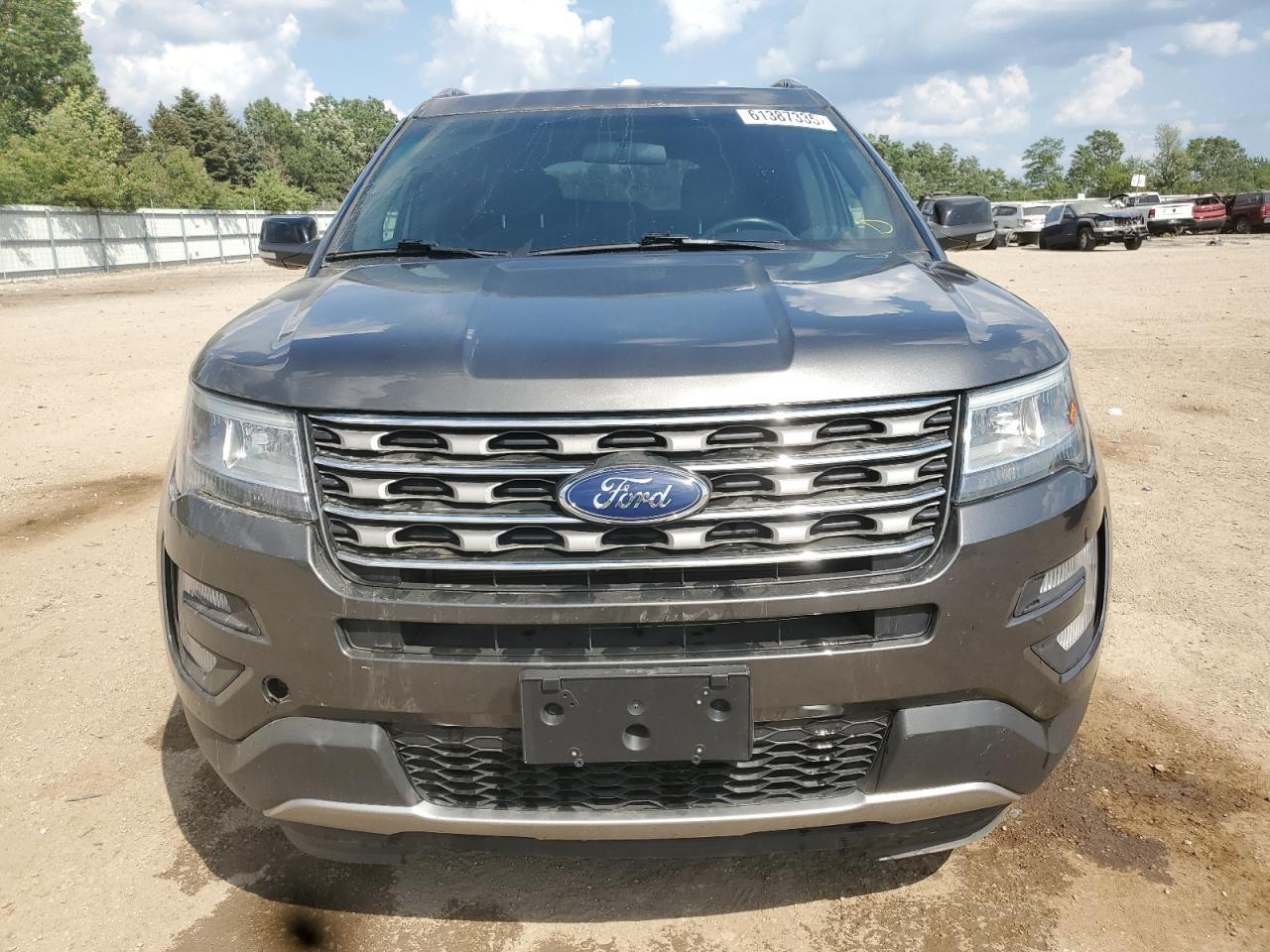 2017 Ford Explorer Xlt - Image 5
