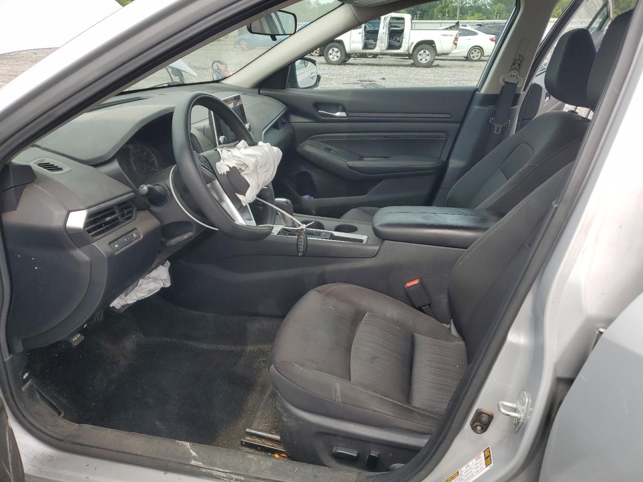 2019 Nissan Altima S - Фото 7