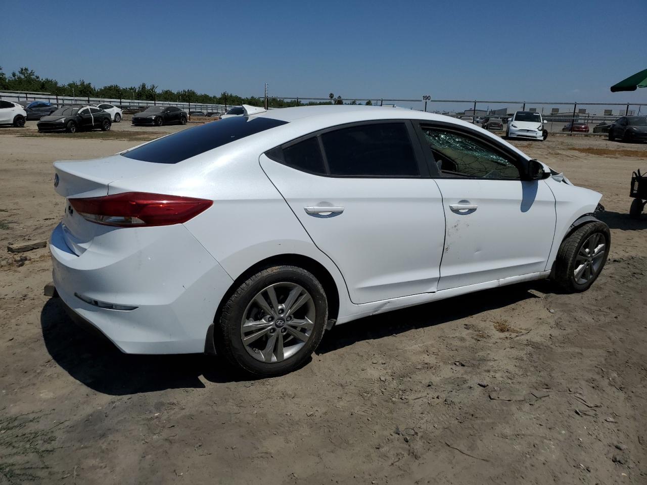2018 Hyundai Elantra Sel - Фото 3