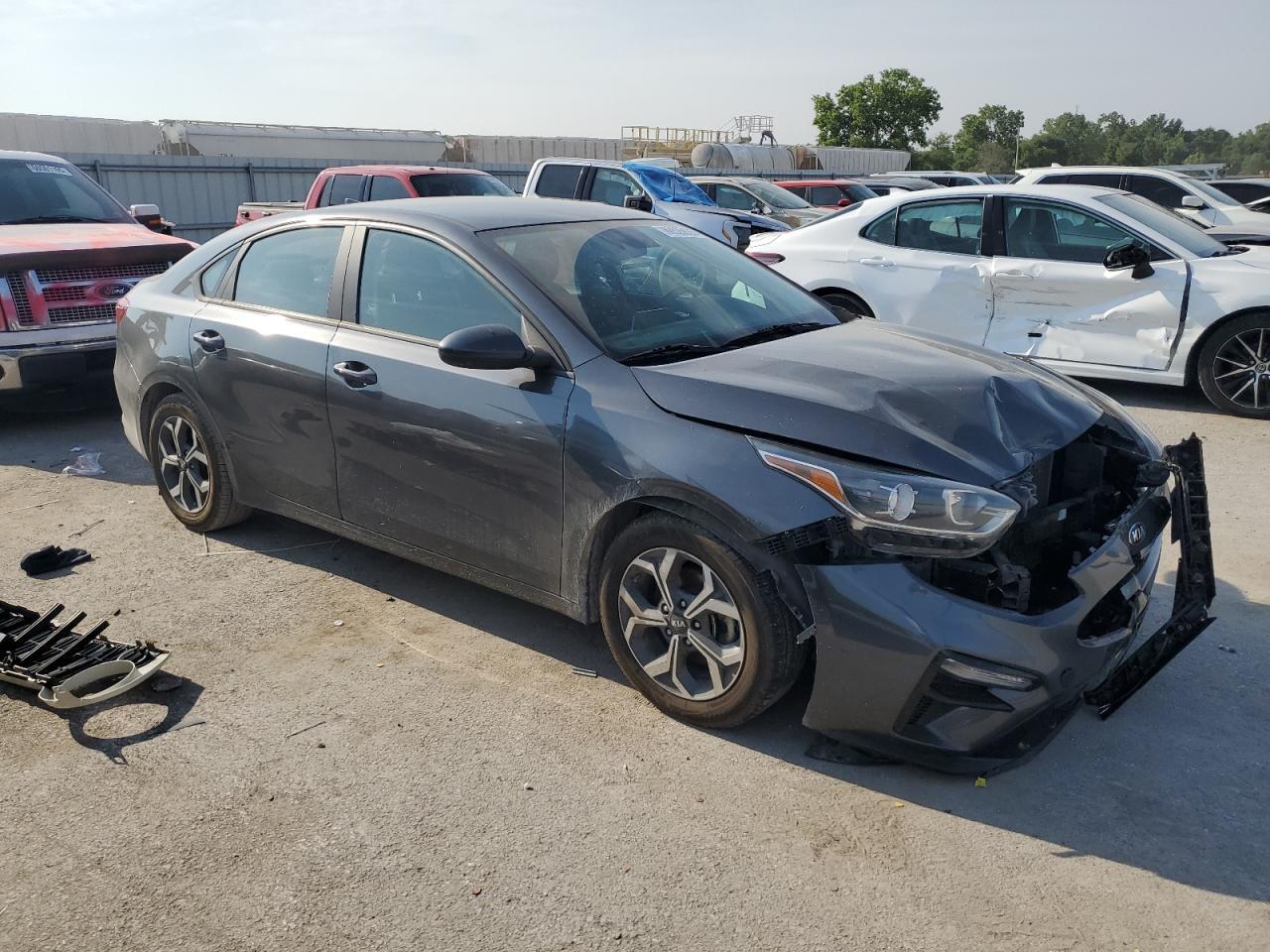 2021 Kia Forte Fe - Фото 4