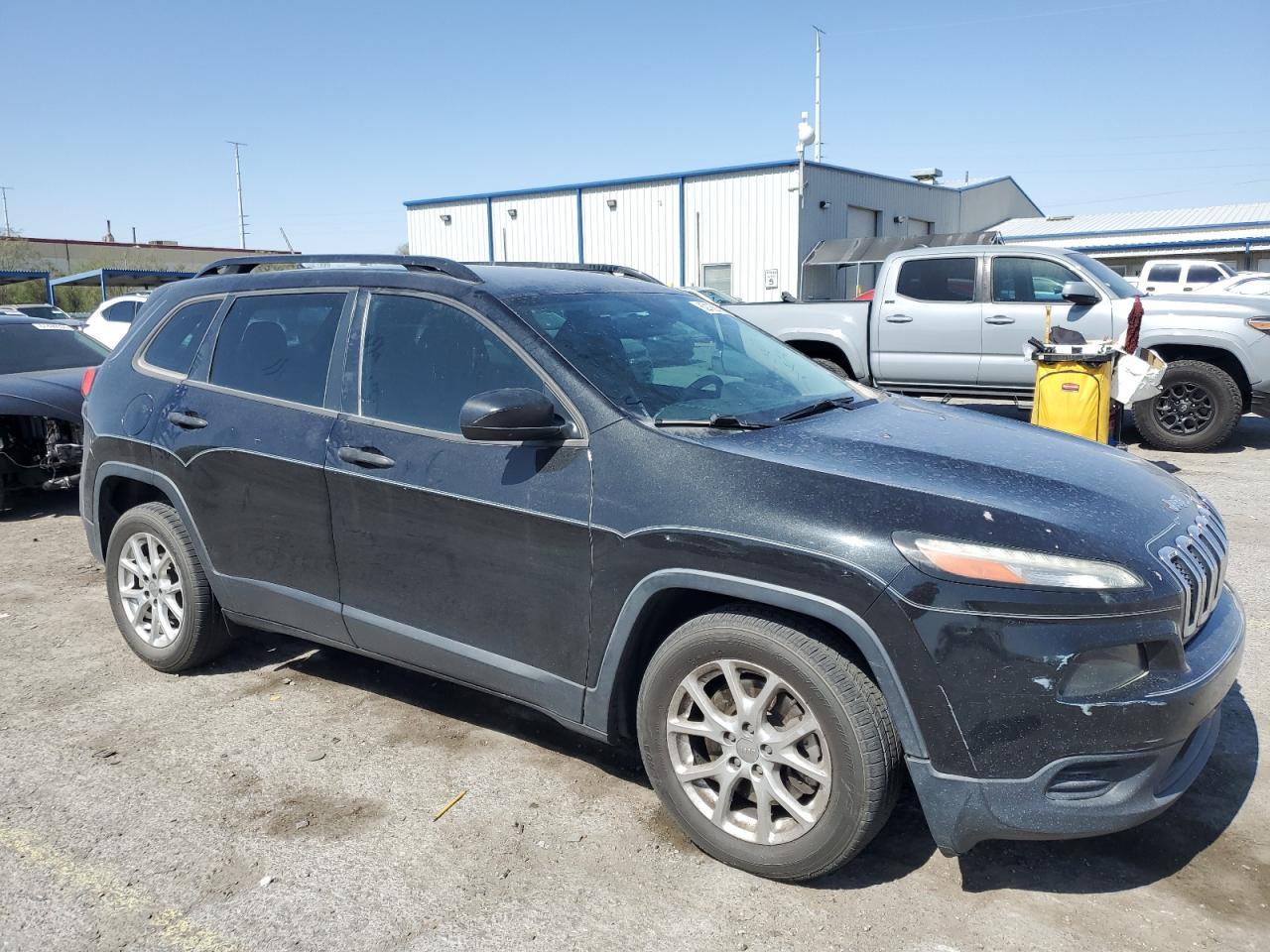 2015 Jeep Cherokee Sport - Image 4