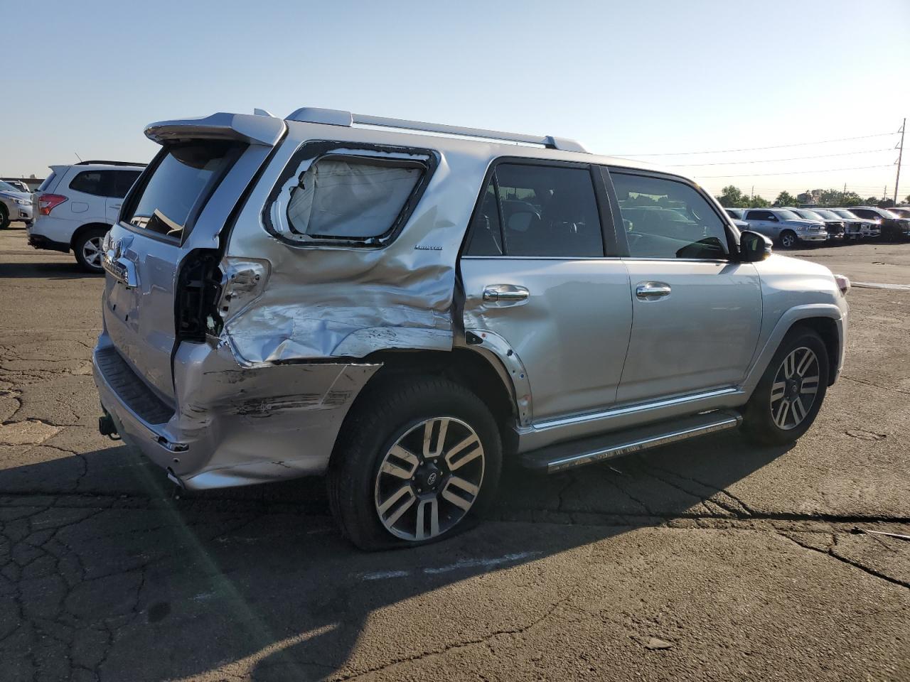2017 Toyota 4Runner Sr5/Sr5 Premium - Фото 3
