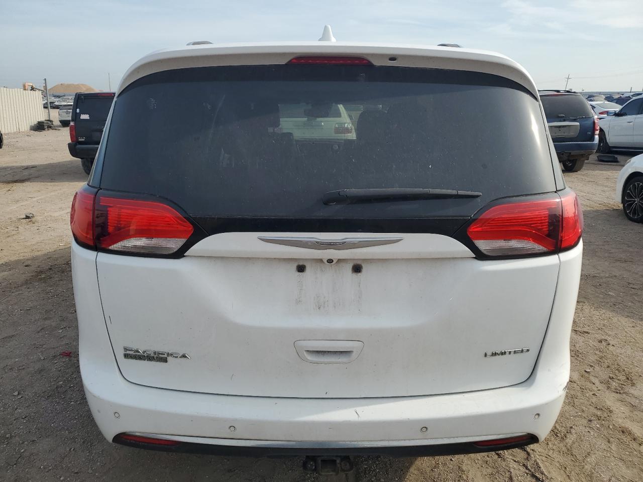 2017 Chrysler Pacifica Limited - Фото 6