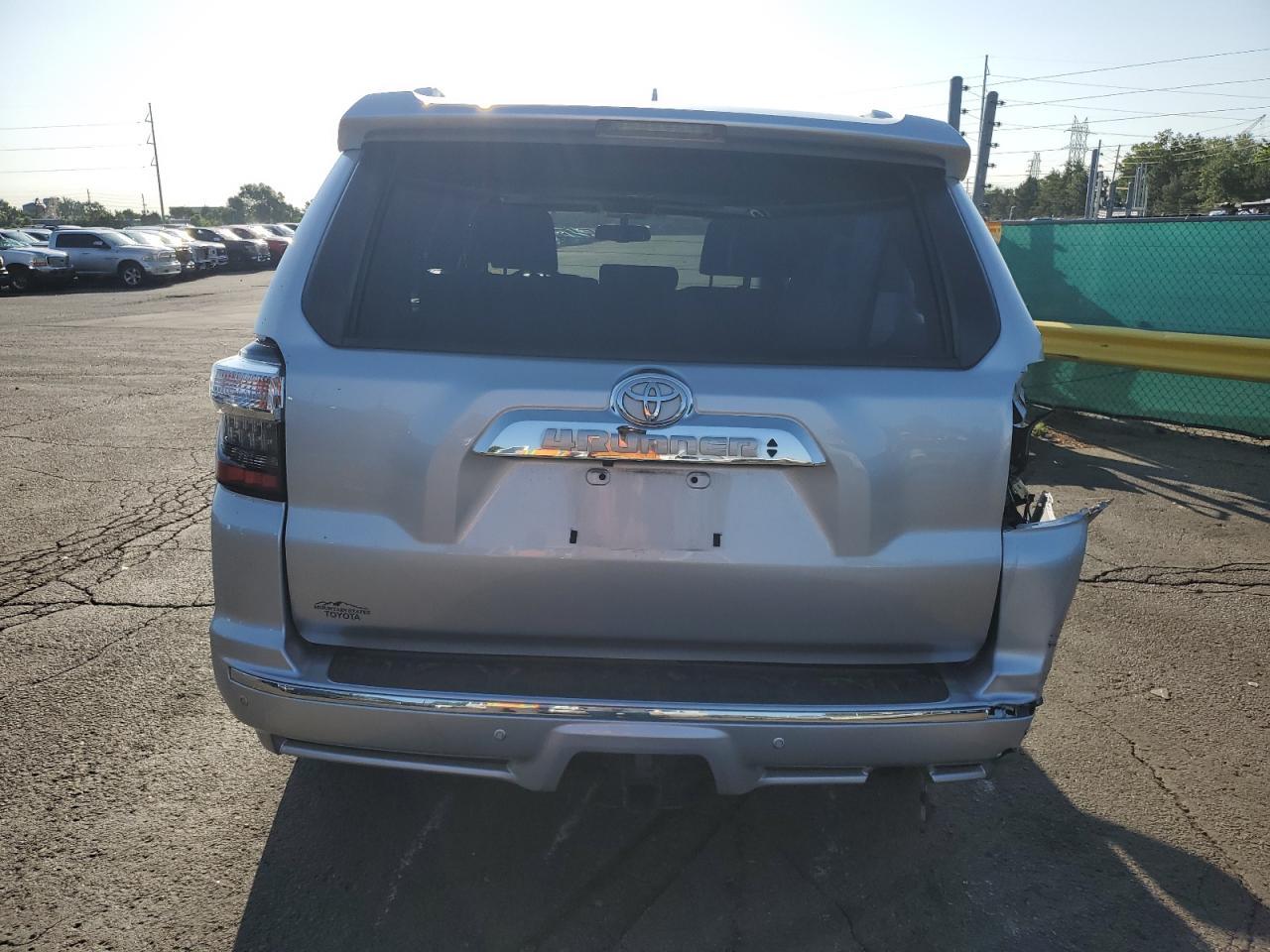 2017 Toyota 4Runner Sr5/Sr5 Premium - Фото 6