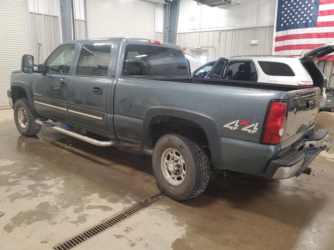 2006 Chevrolet Silverado K2500 Heavy Duty - Фото 2
