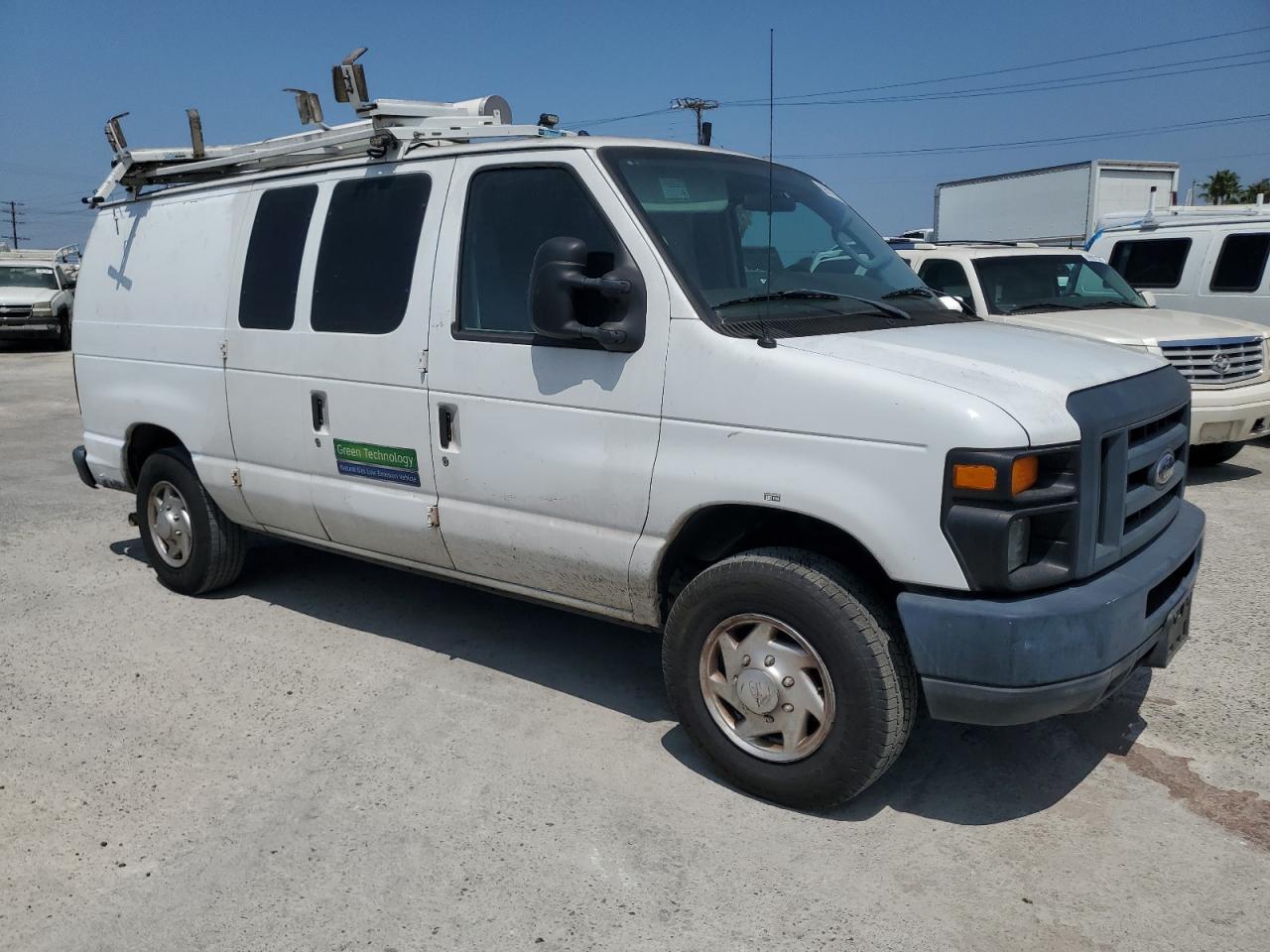 2012 Ford Econoline E250 Van - Фото 4