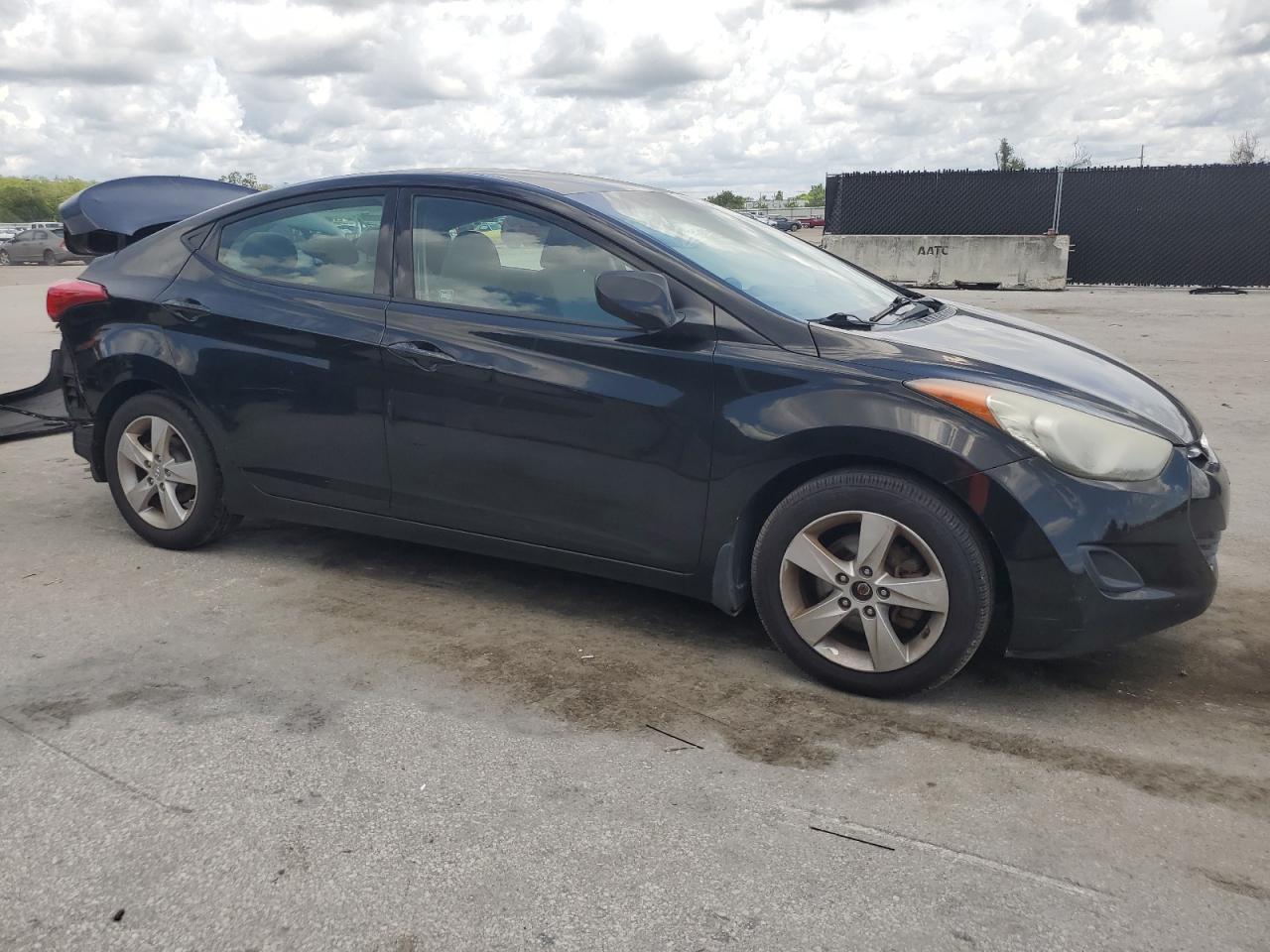 2013 Hyundai Elantra Gls - Image 4