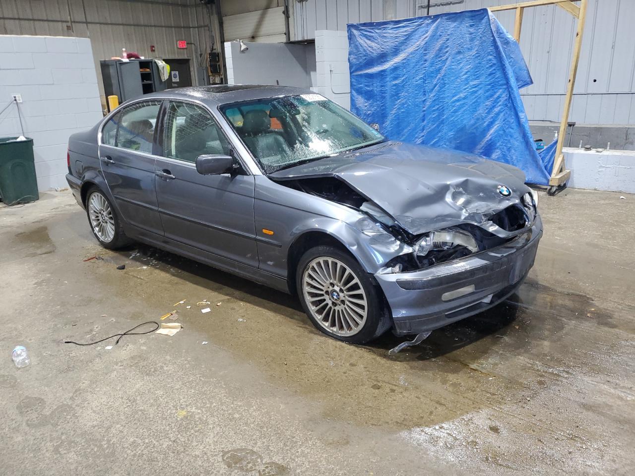 2001 BMW 330 I - Image 4