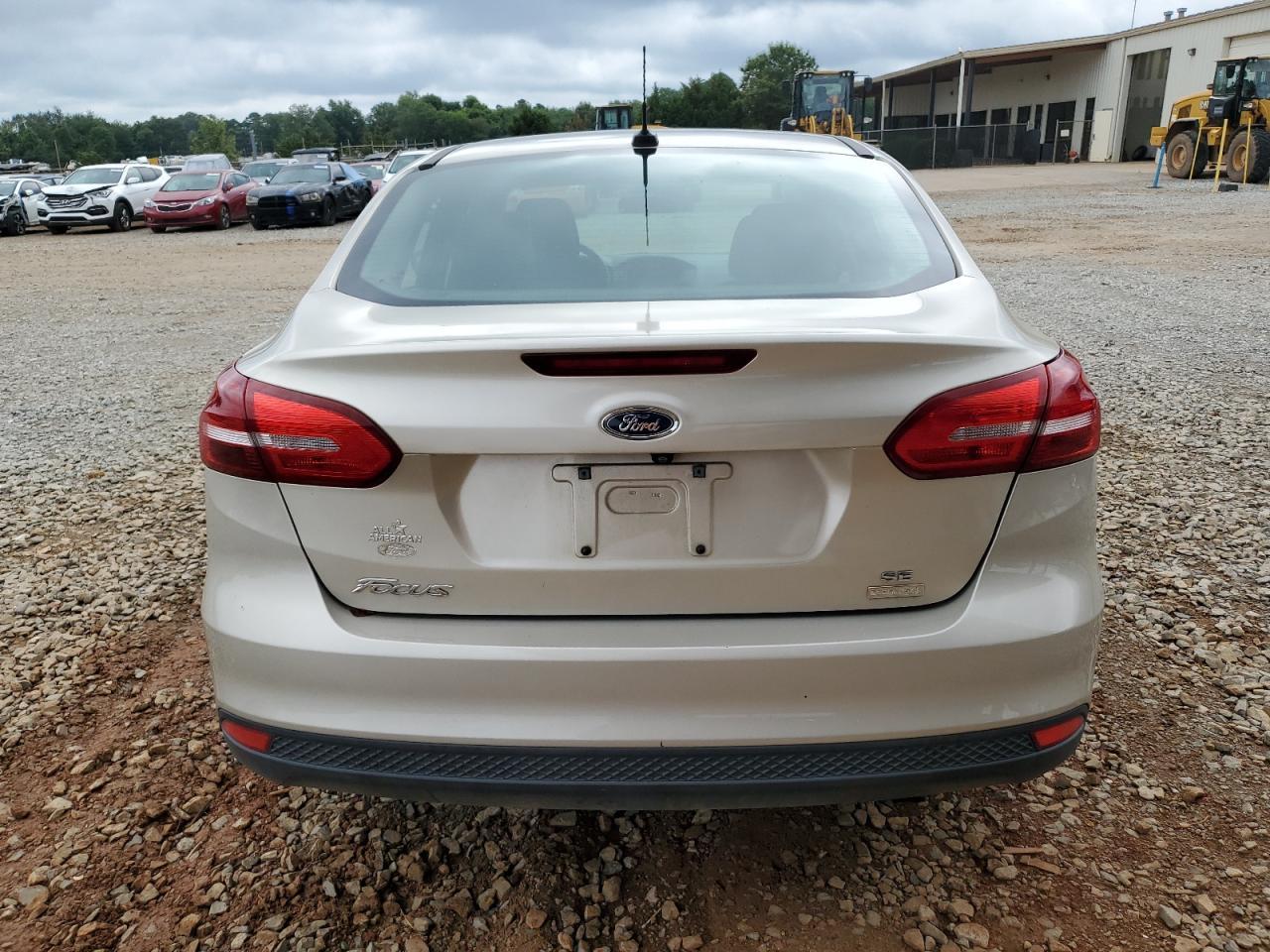 2017 Ford Focus Se - Image 6