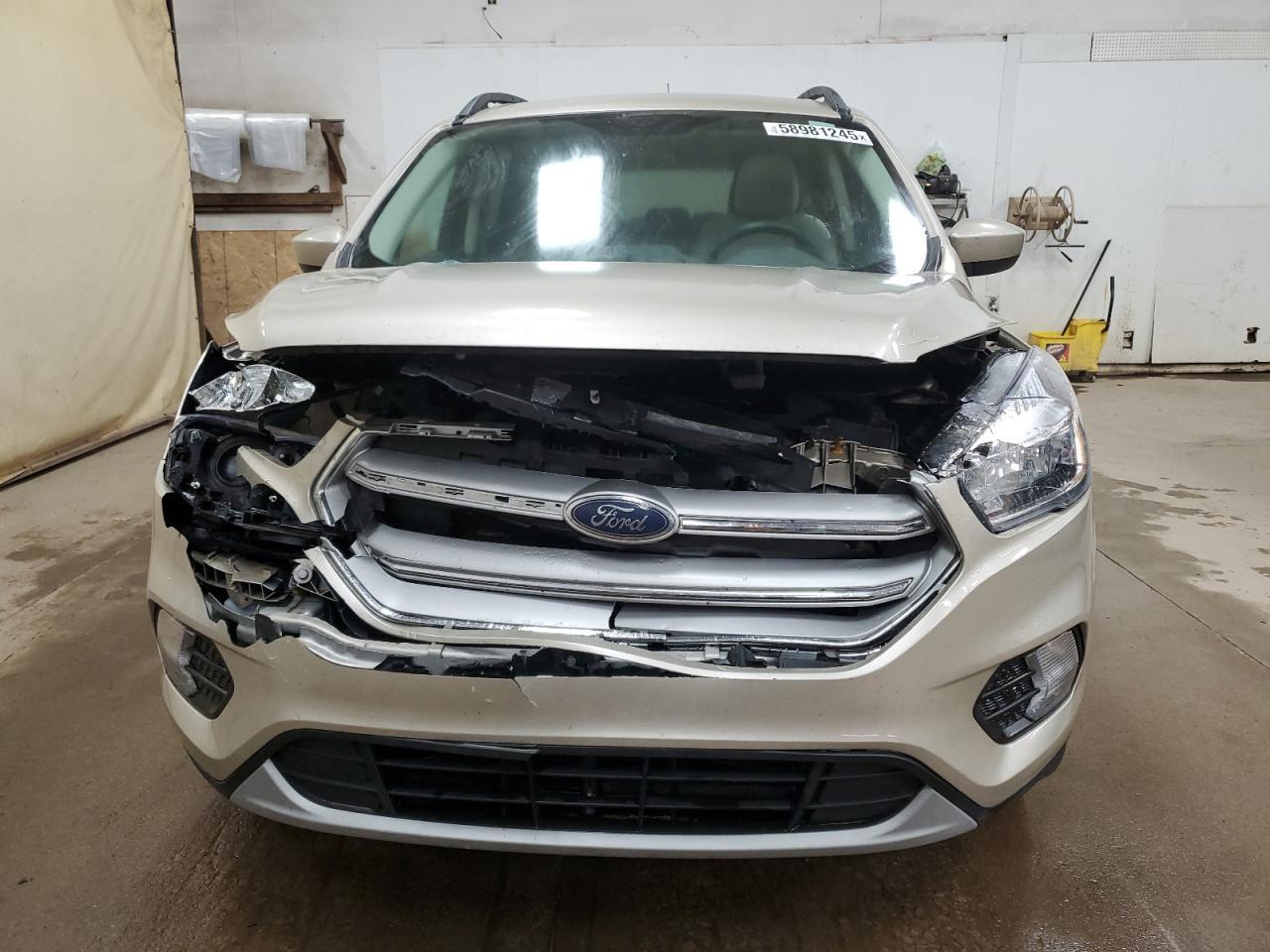 2018 Ford Escape Se - Фото 5
