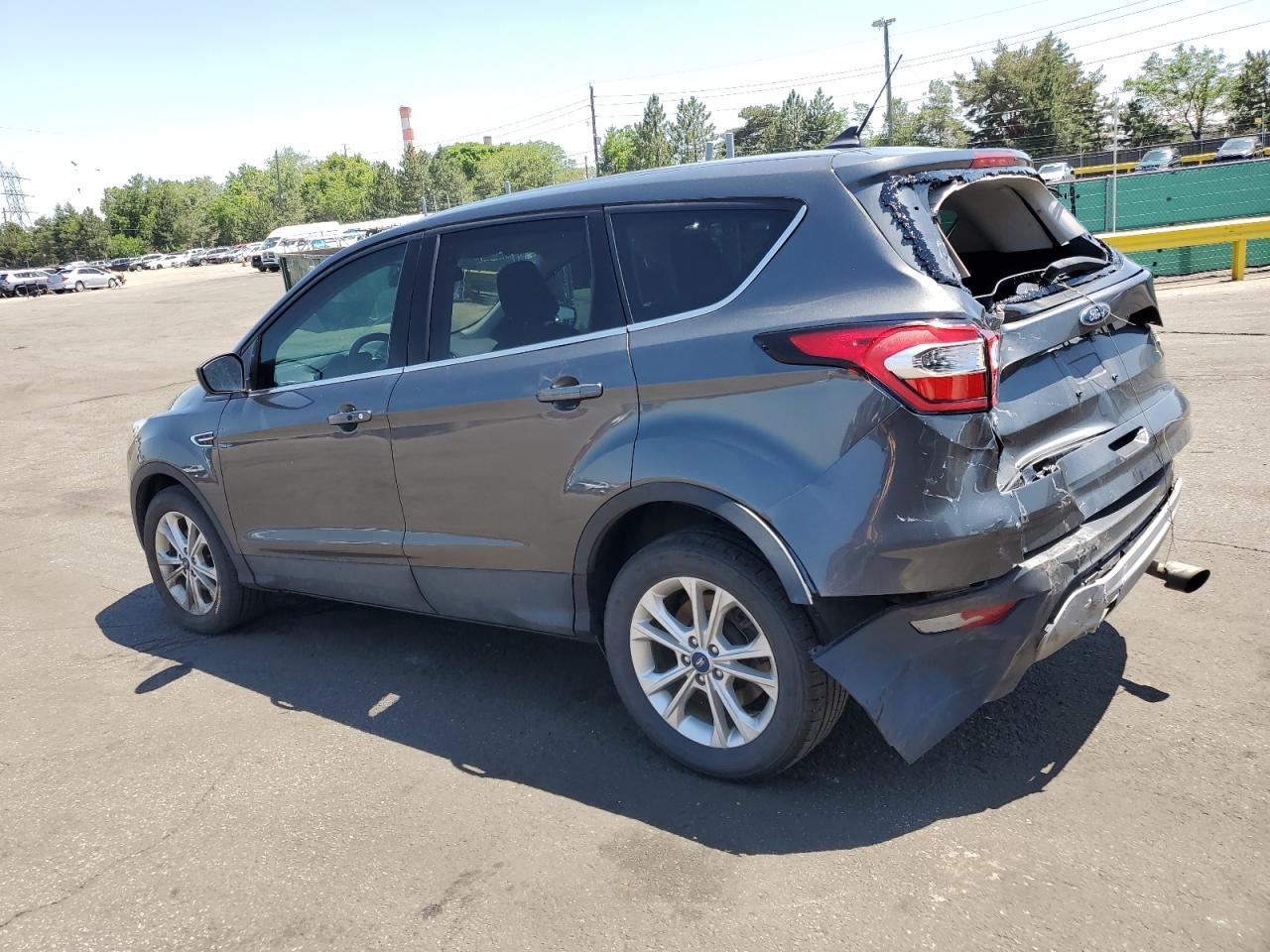 2019 Ford Escape Se - Фото 2