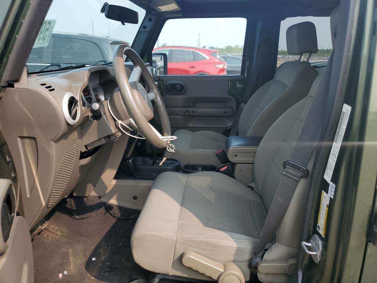 2008 Jeep Wrangler Unlimited Sahara - Image 7