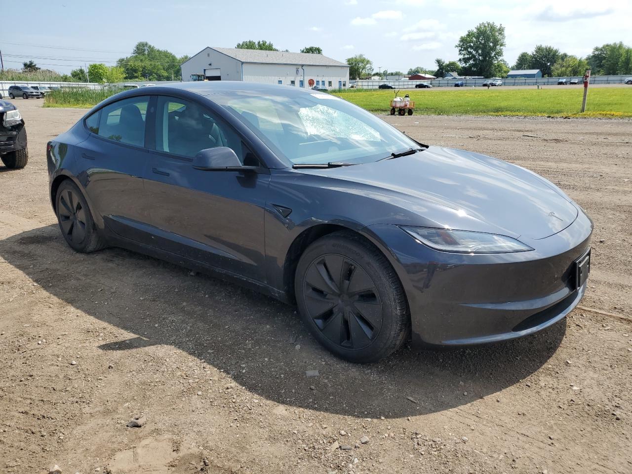 2024 Tesla Model 3 - Image 4