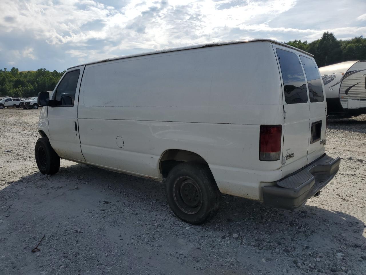 2007 Ford Econoline E150 Van - Фото 2