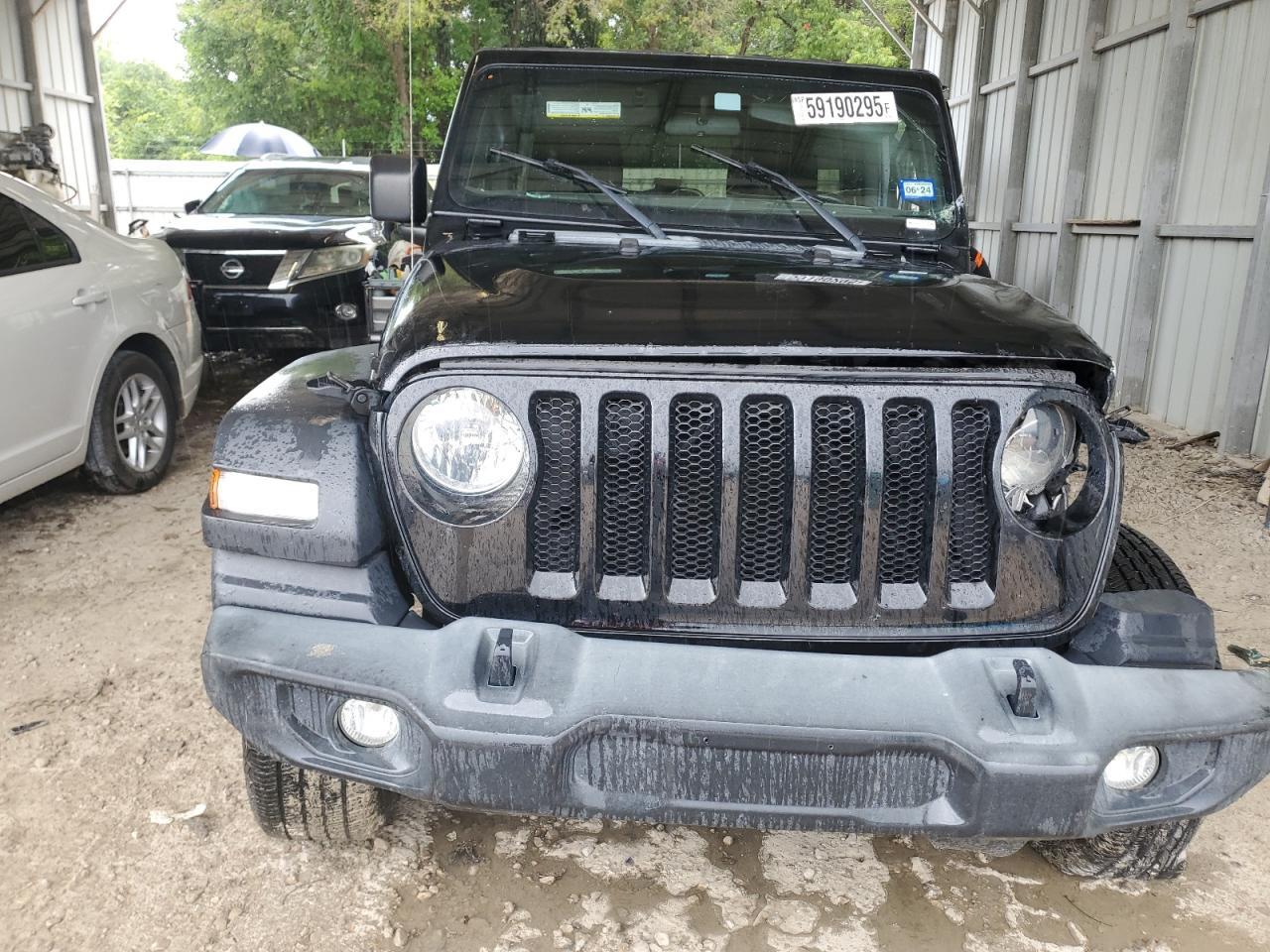 2021 Jeep Wrangler Unlimited Sport - Фото 5