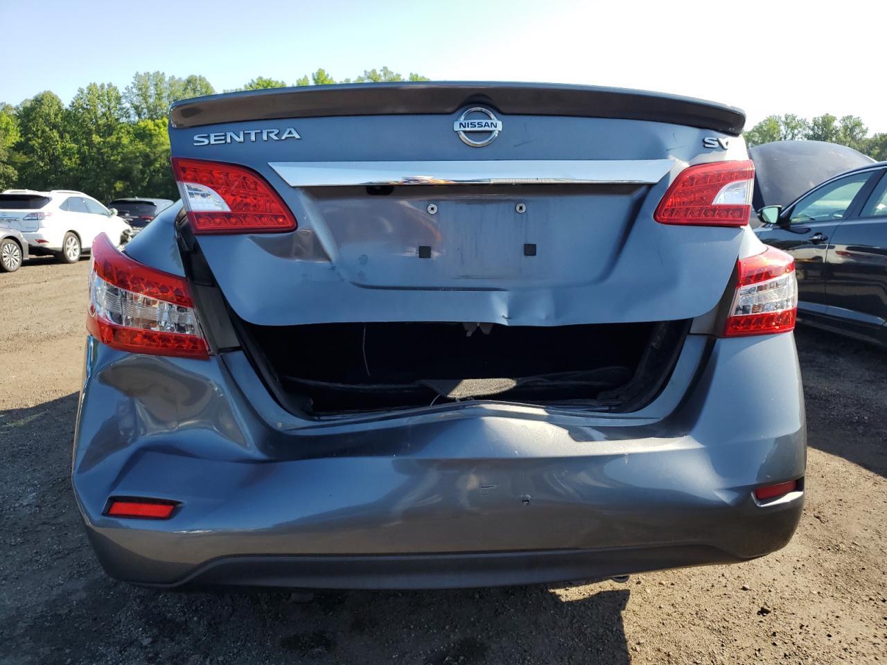 2015 Nissan Sentra S - Фото 6