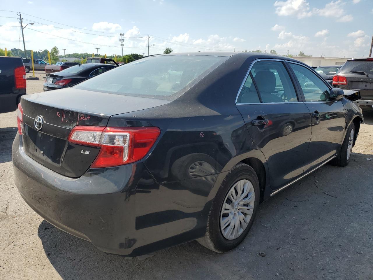 2012 Toyota Camry Base - Фото 3