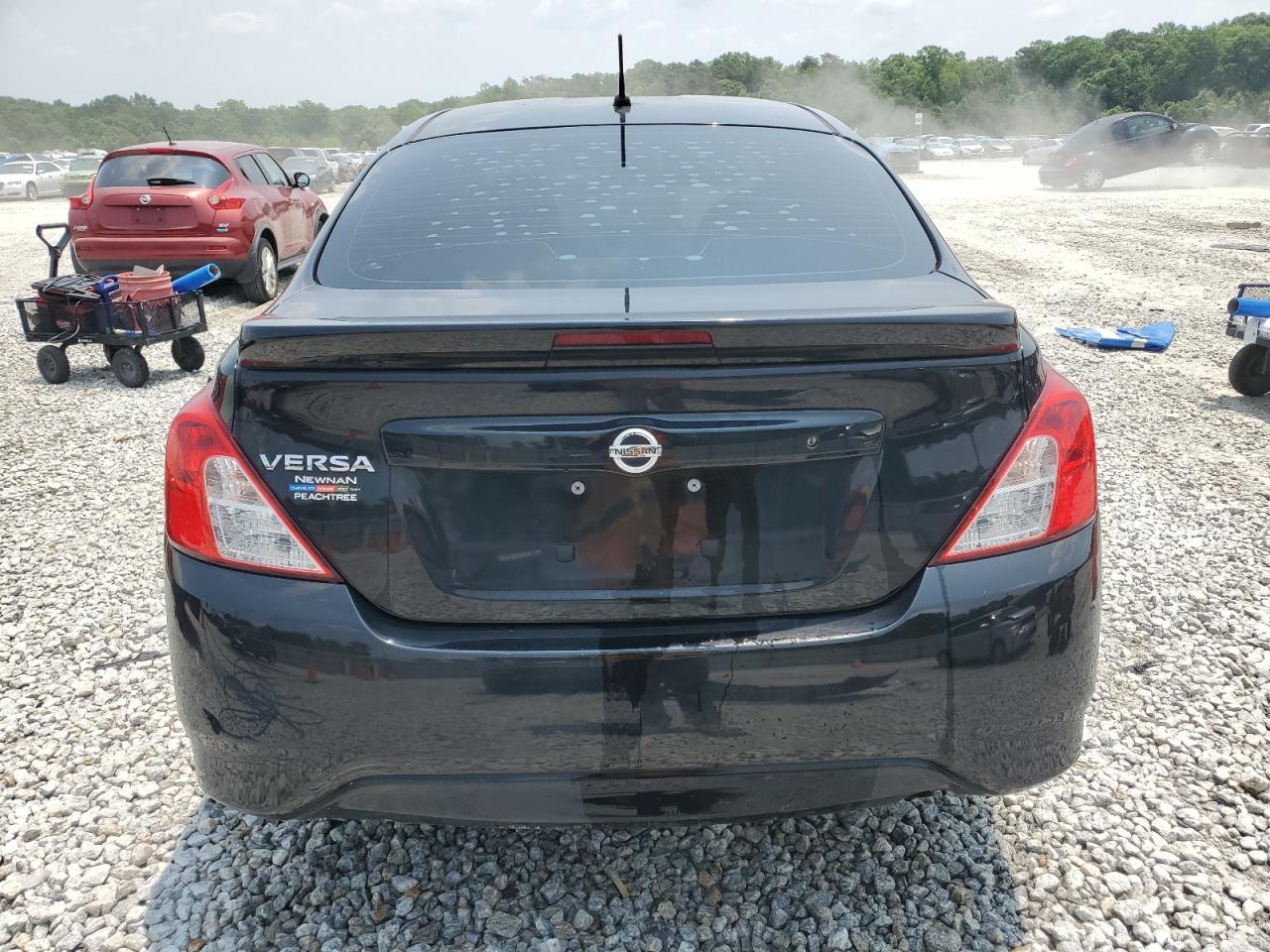2017 Nissan Versa S - Фото 6