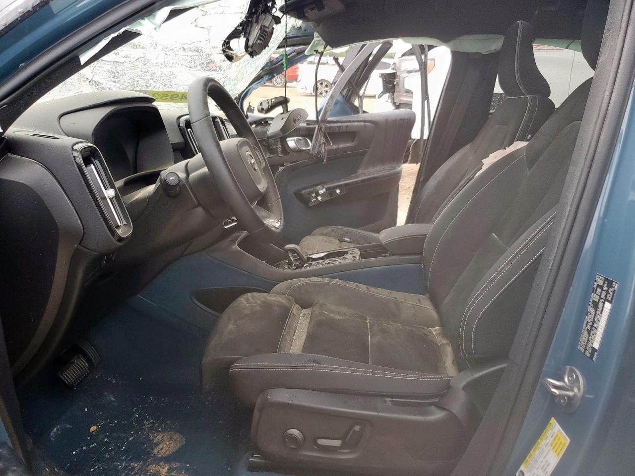 2022 Volvo C40 P8 Recharge Ultimate - Фото 7